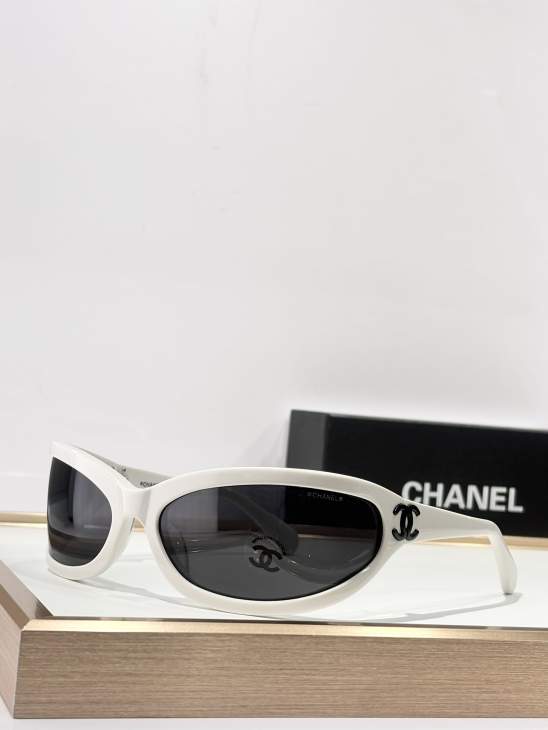Picture of Chanel Sunglasses _SKUfw77366922fw